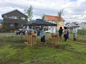 雨にも合わず行われました。