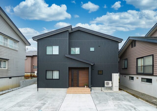 アメリカンスタイル二世帯住宅
