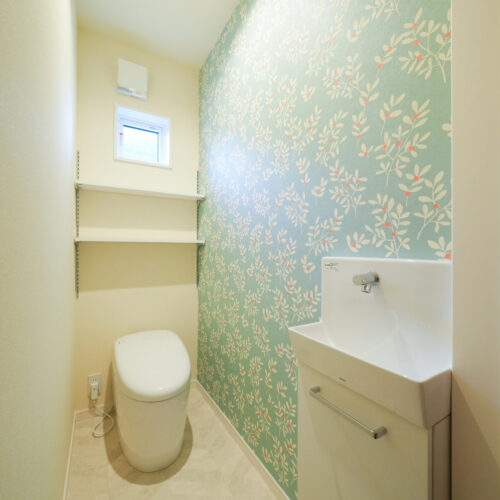 TOTOのタンクレストイレ